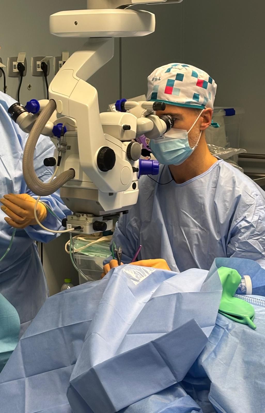 Prof Matteo Sacchi chirurgia oculistica